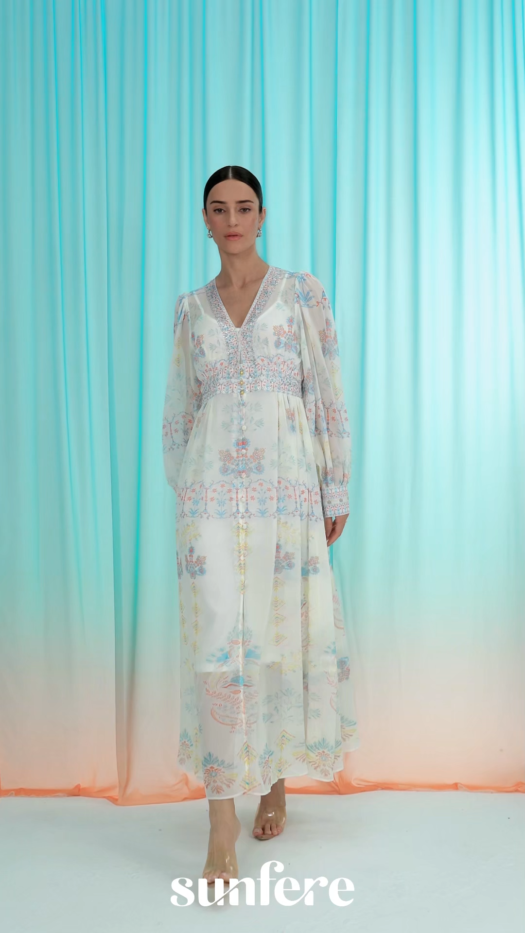 Morning Wanderer White Floral Print V-Neck Maxi Dress