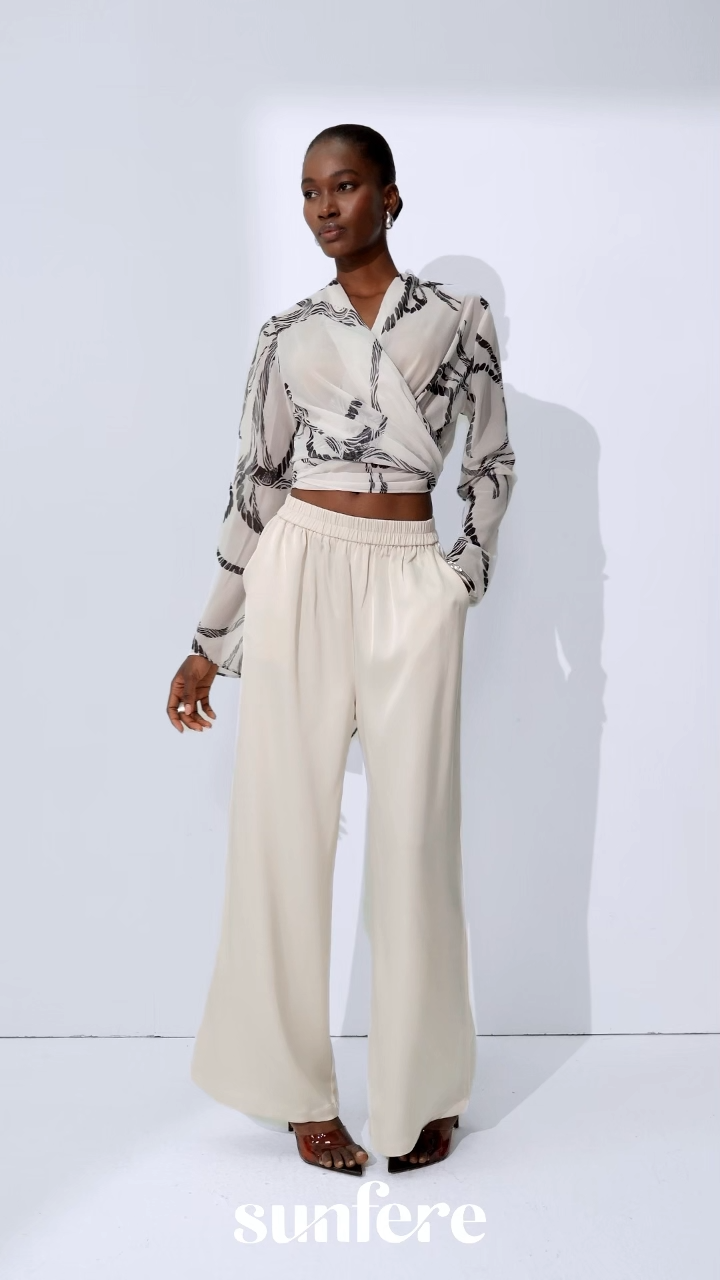 Fresh Mood White Abstract Print Wrap Blouse