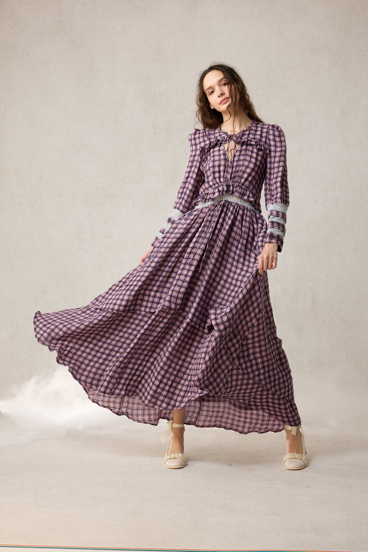 Rosewood 17 | Lace Linen Dress Gown