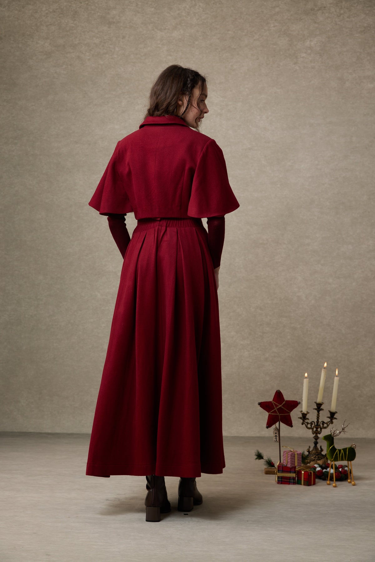 Clarise 22 |Retro Wool Skirt & Cape (2 pieces)
