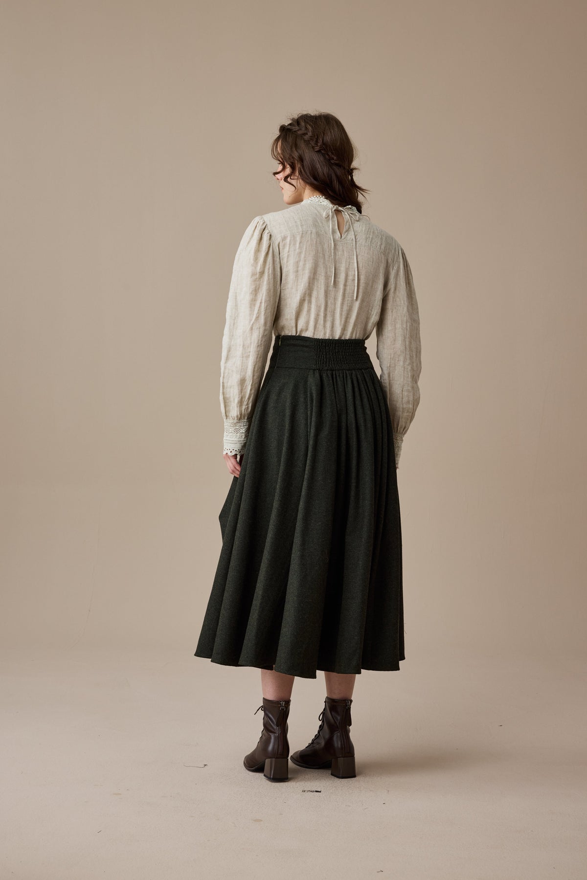 Cynthia 16 | Adjustable wool skirt