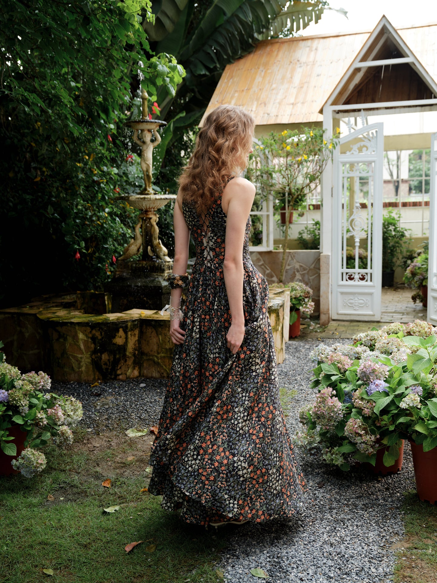 Vanille 18 | Jane’s Garden Dress