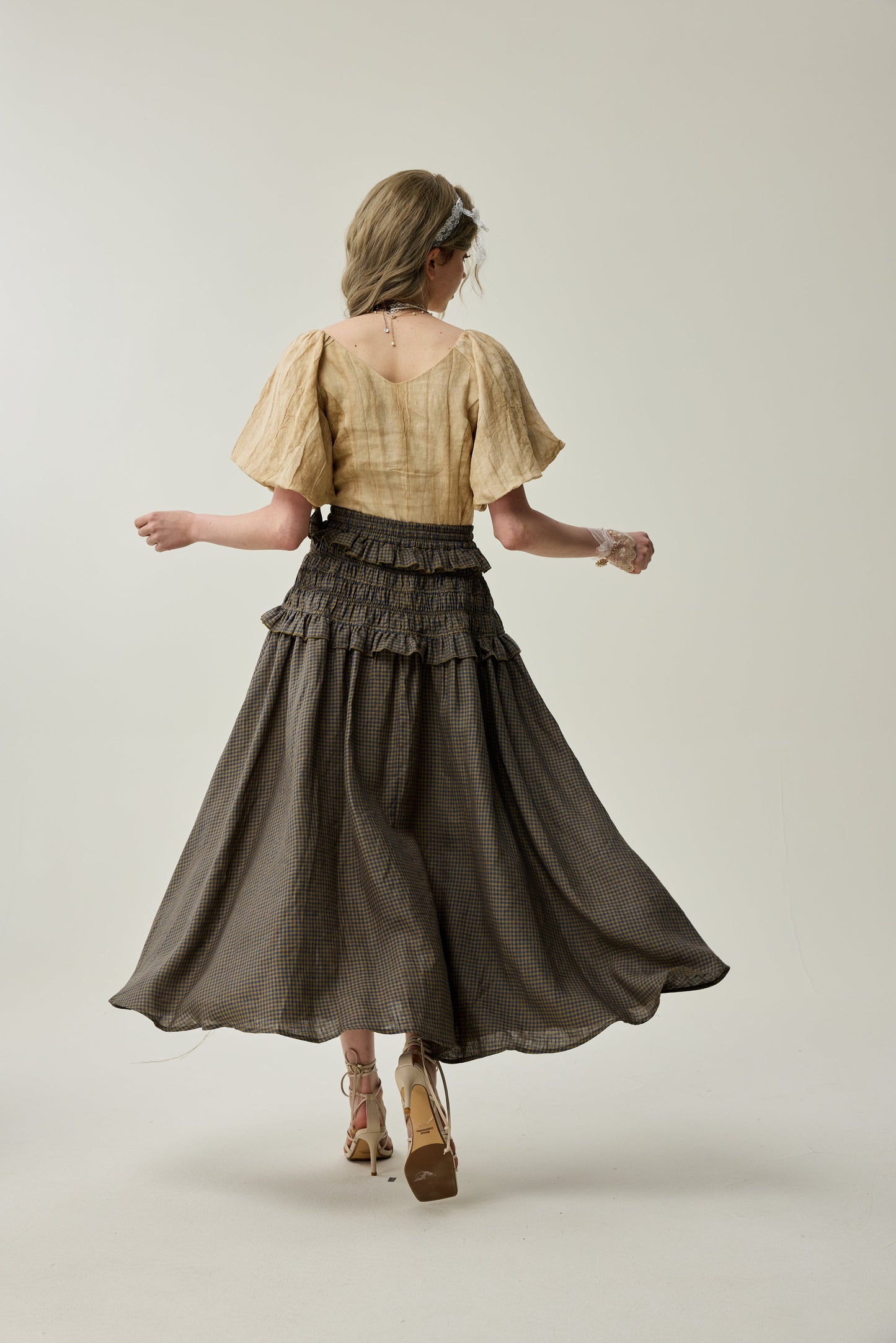 Wind 33 | Ruffled linen skirt