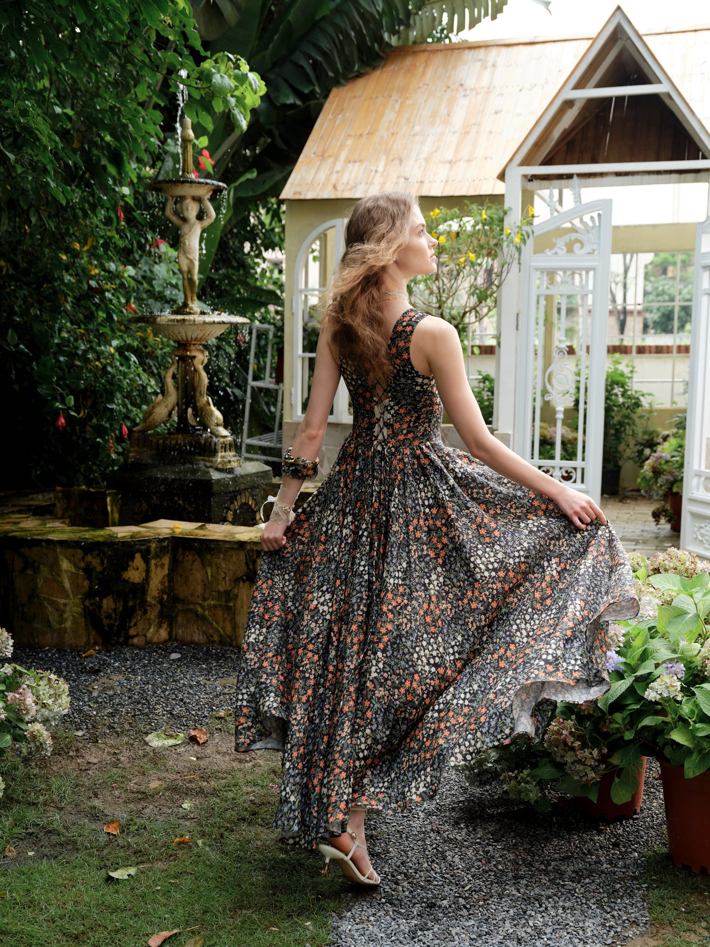 Vanille 18 | Jane’s Garden Dress
