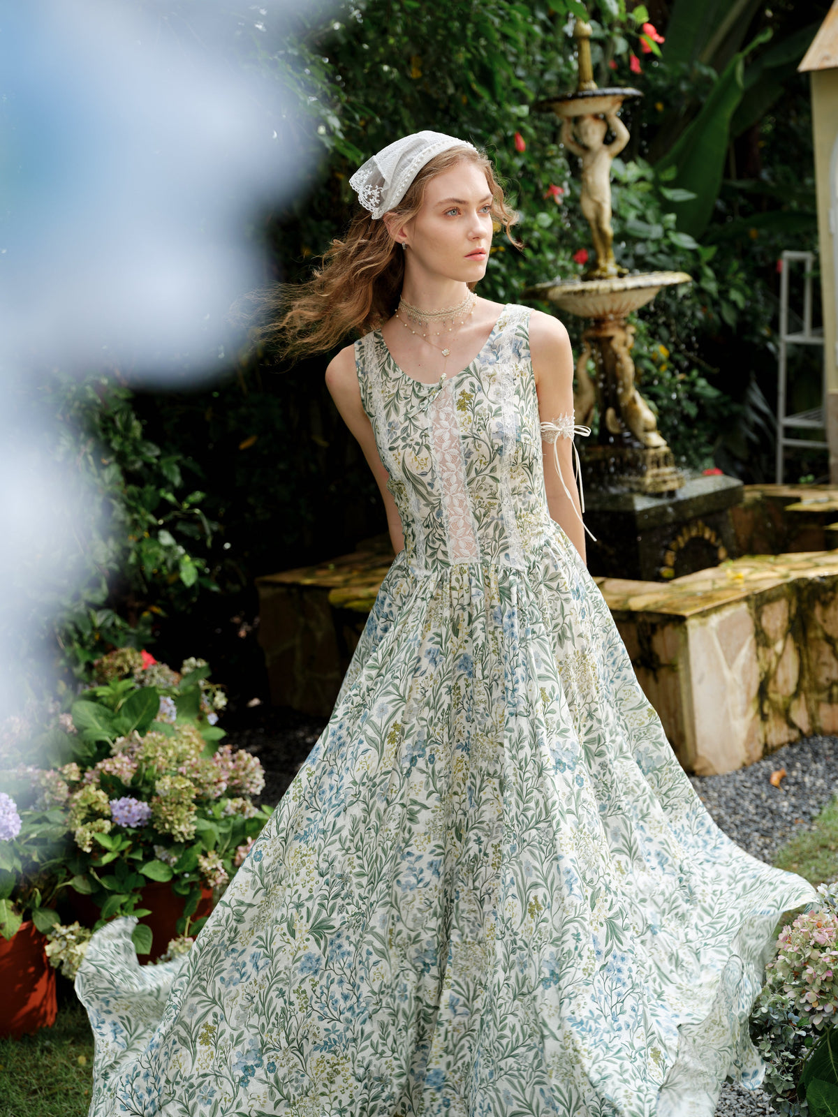 Vanille 18 | Jane’s Garden Dress