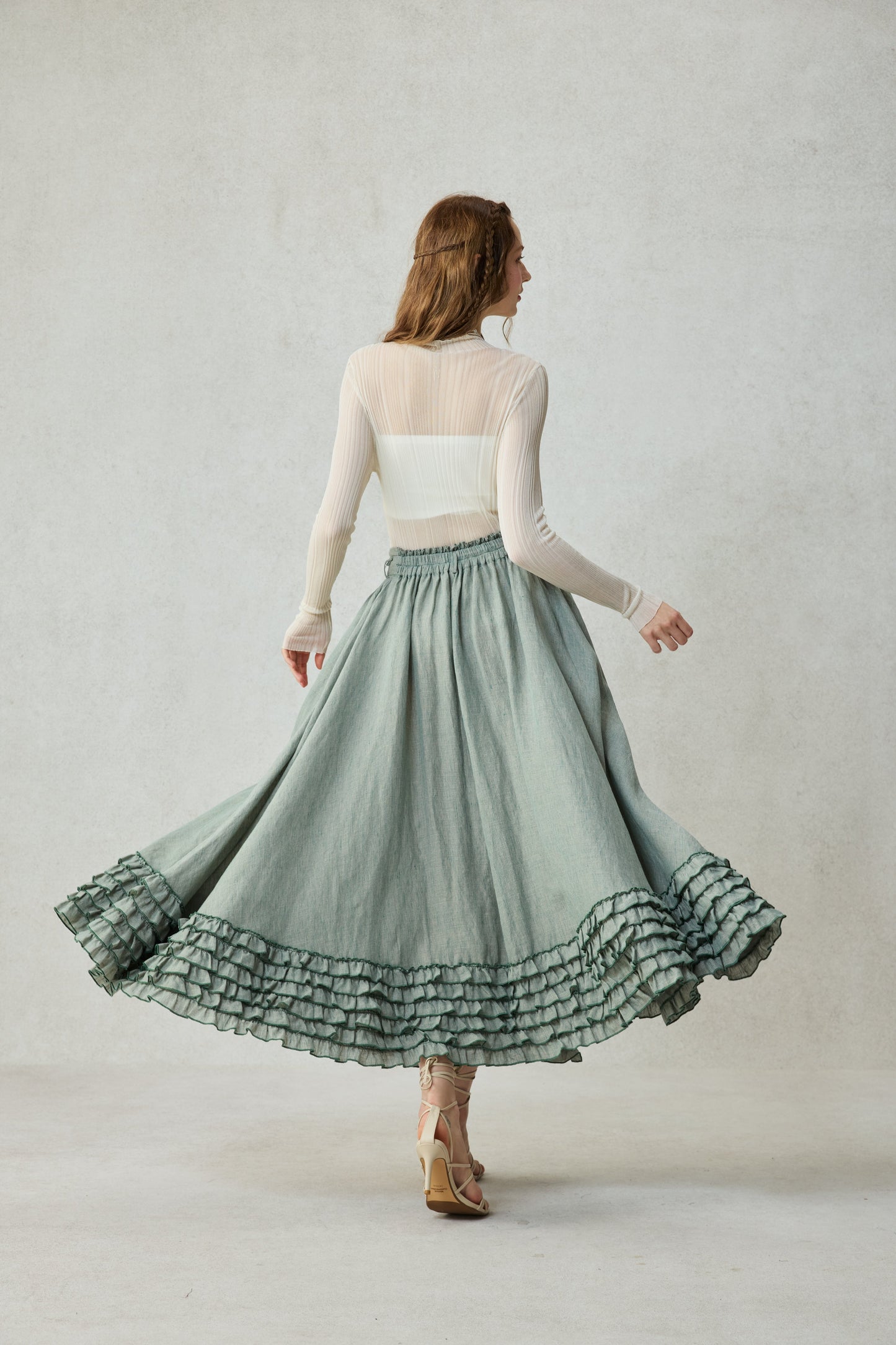 Dorothy 27 | Ruffled maxi linen skirt