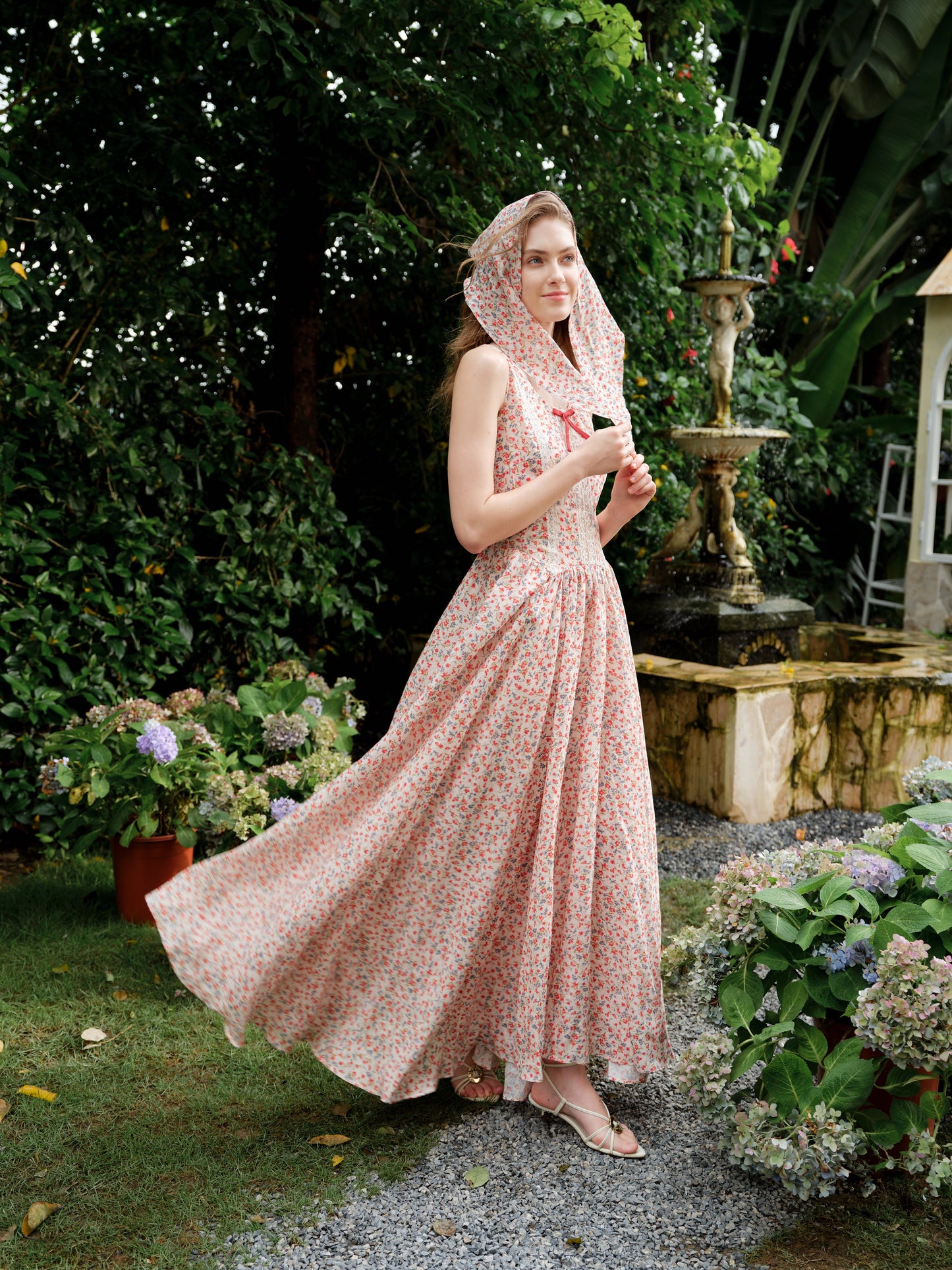 Vanille 18 | Jane’s Garden Dress