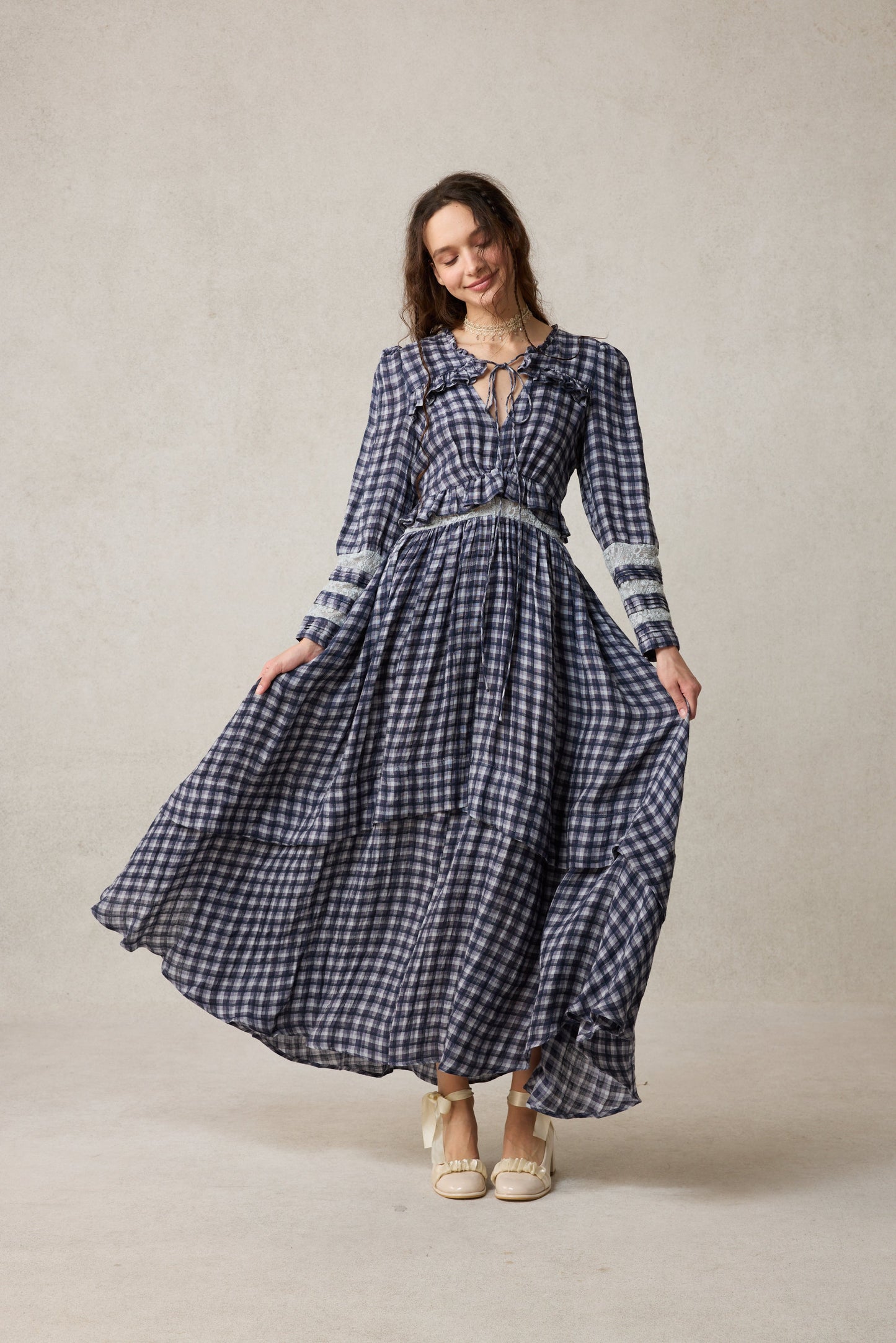 Rosewood 17 | Lace Linen Dress Gown