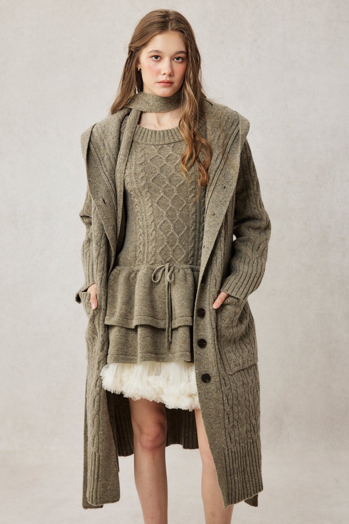 Hudson 15 | 100% wool hooded cardigan coat