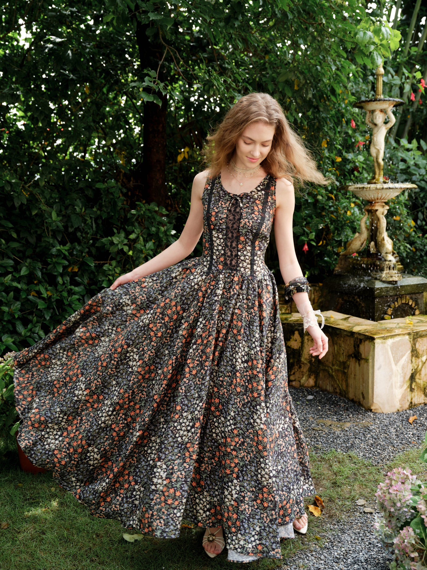 Vanille 18 | Jane’s Garden Dress
