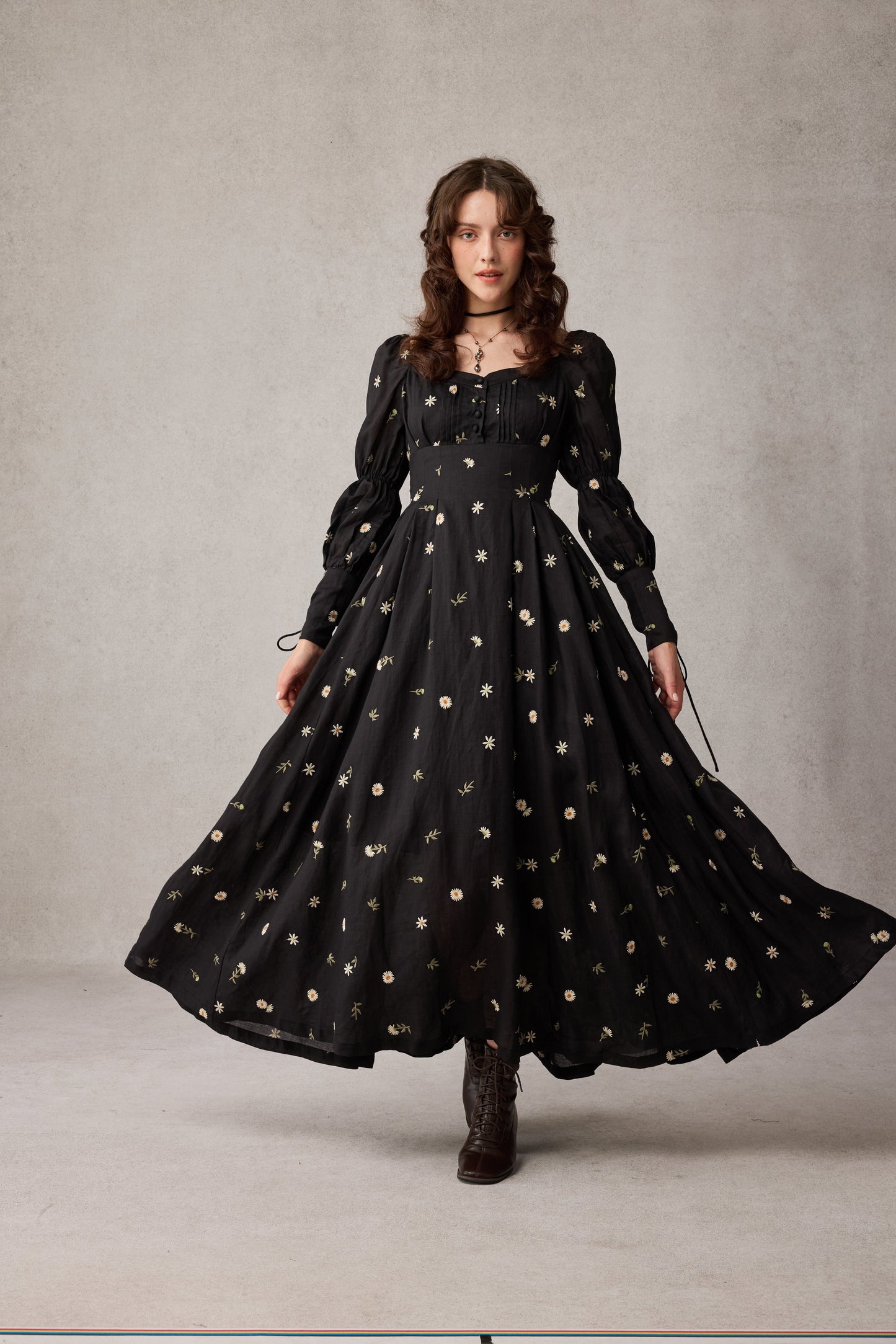 Sakura 21 | Lace-up maxi linen dress