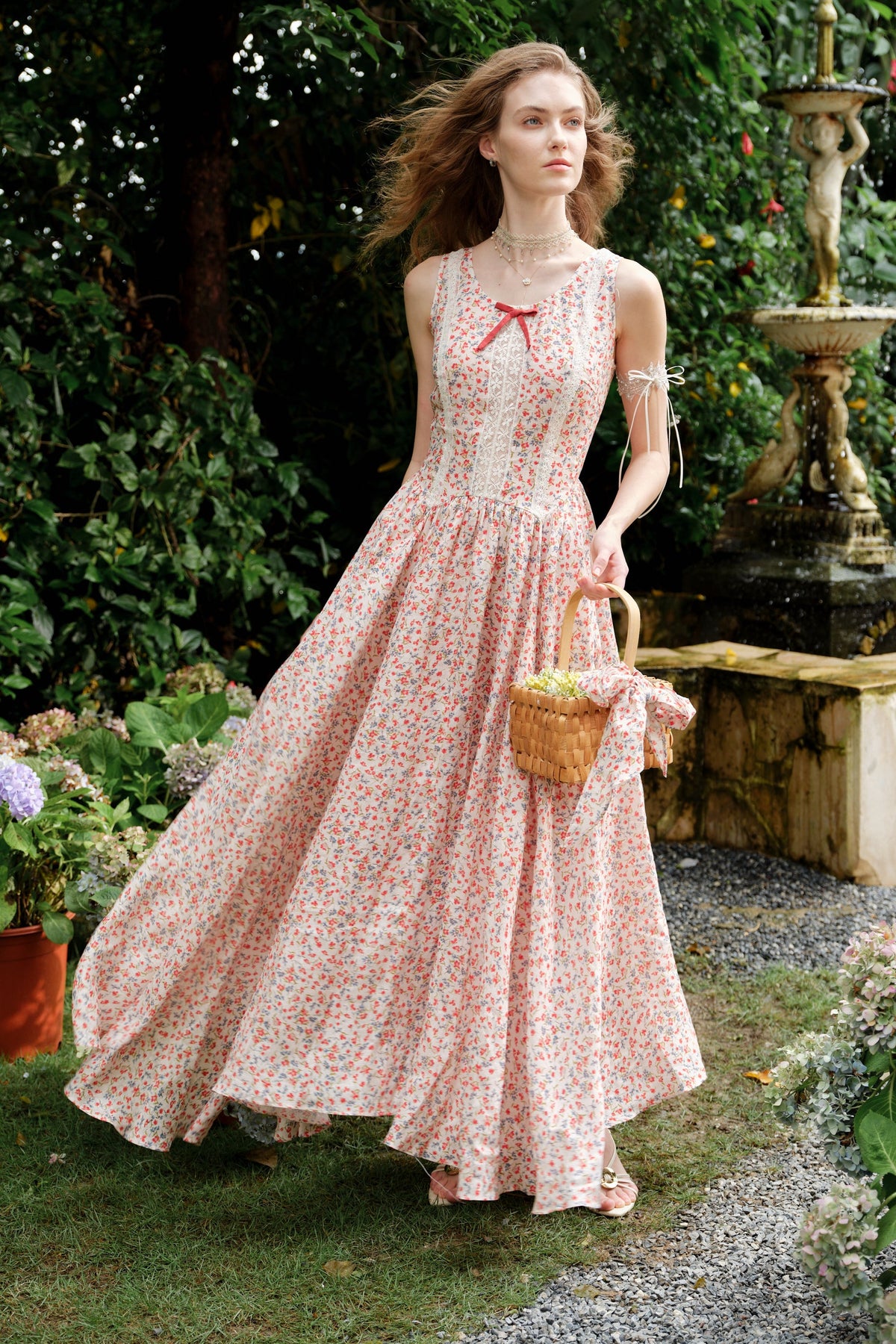 Vanille 18 | Jane’s Garden Dress