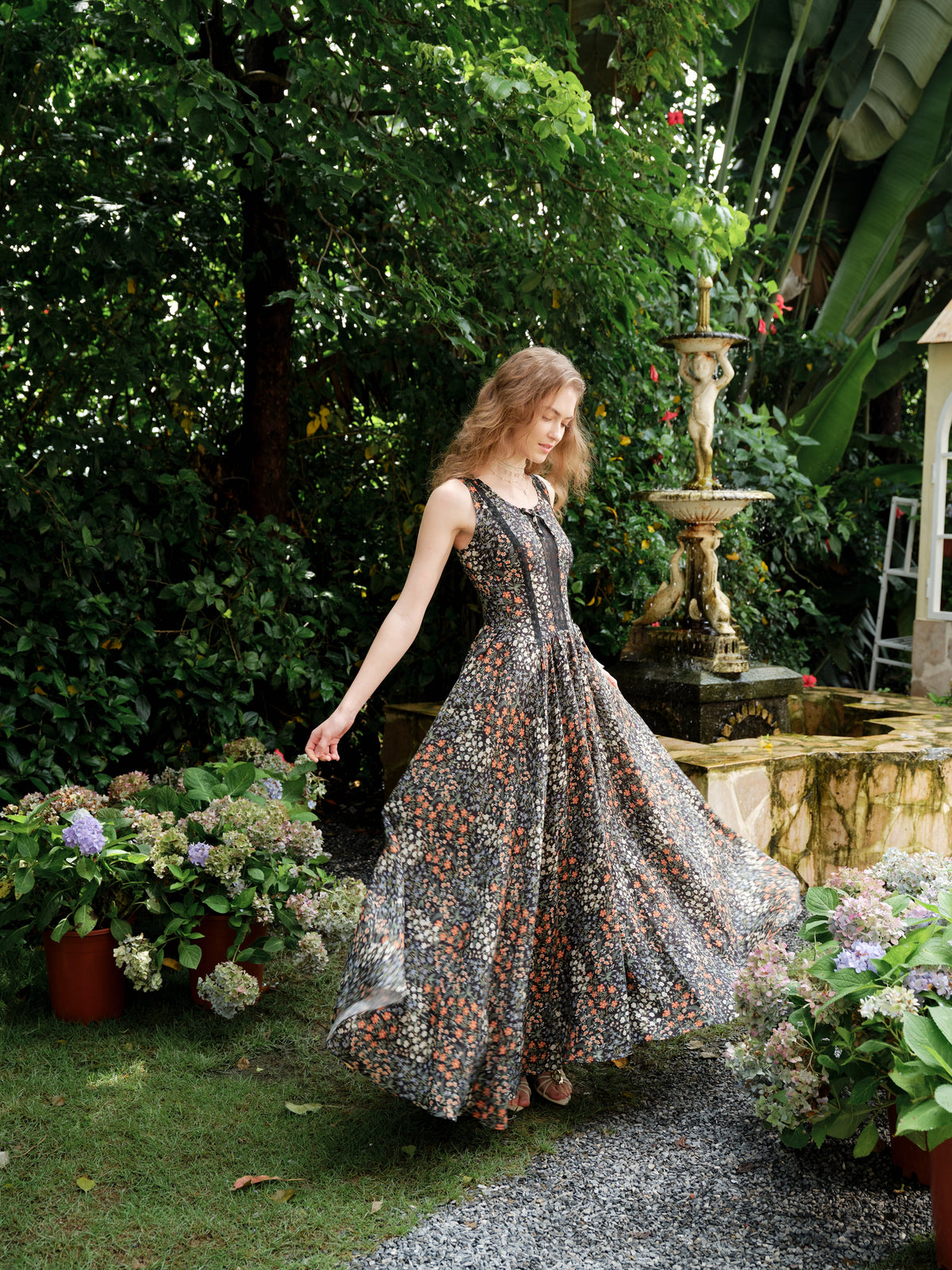 Vanille 18 | Jane’s Garden Dress