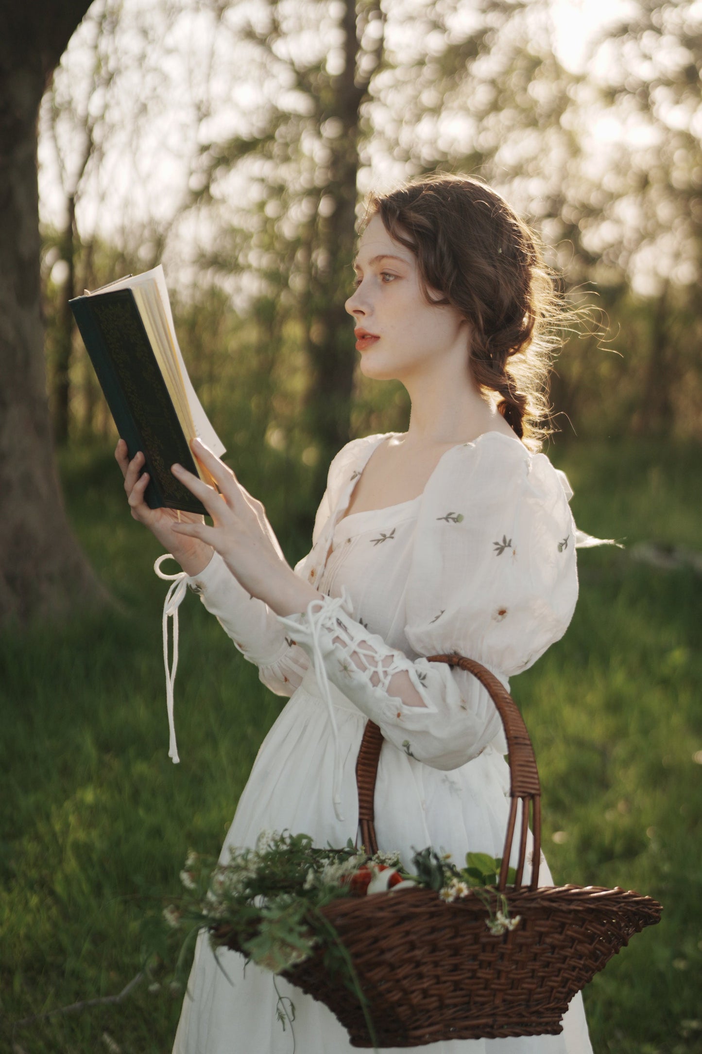 Phoenix 24 | Embroidery Daisy Linen Dress