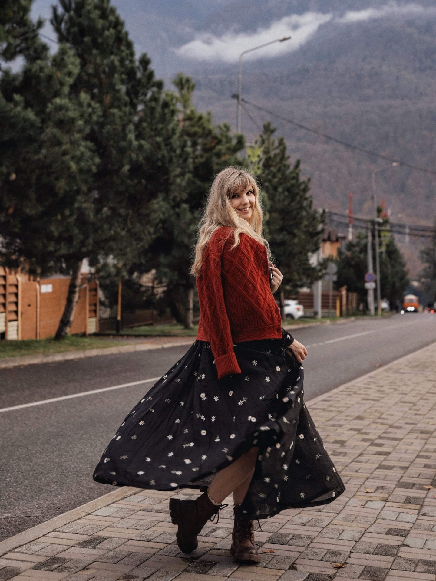 Phoenix 24 | Embroidery Daisy Linen Dress