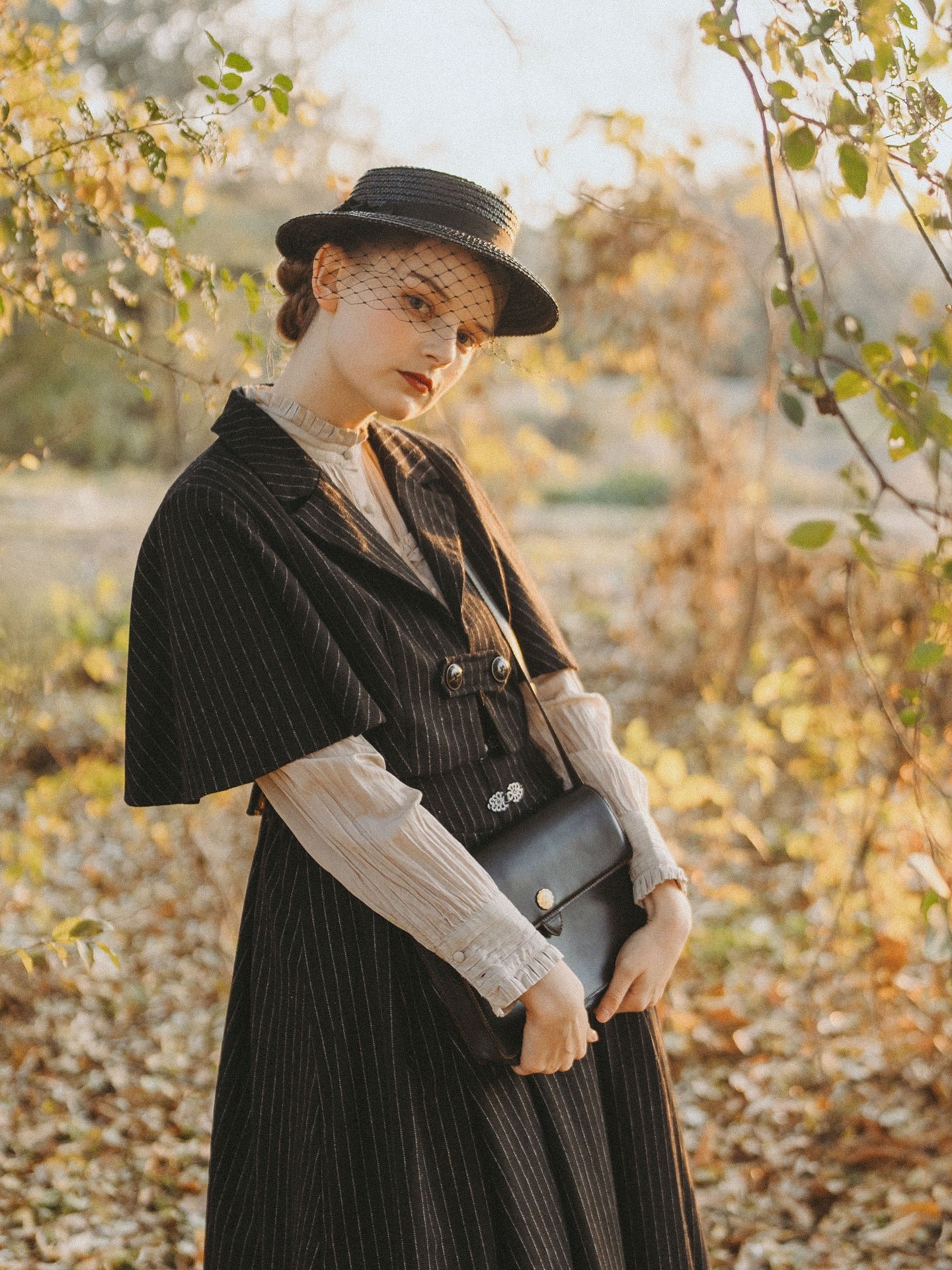 Clarise 22 |Retro Linen Skirt & Cape (2 pieces)
