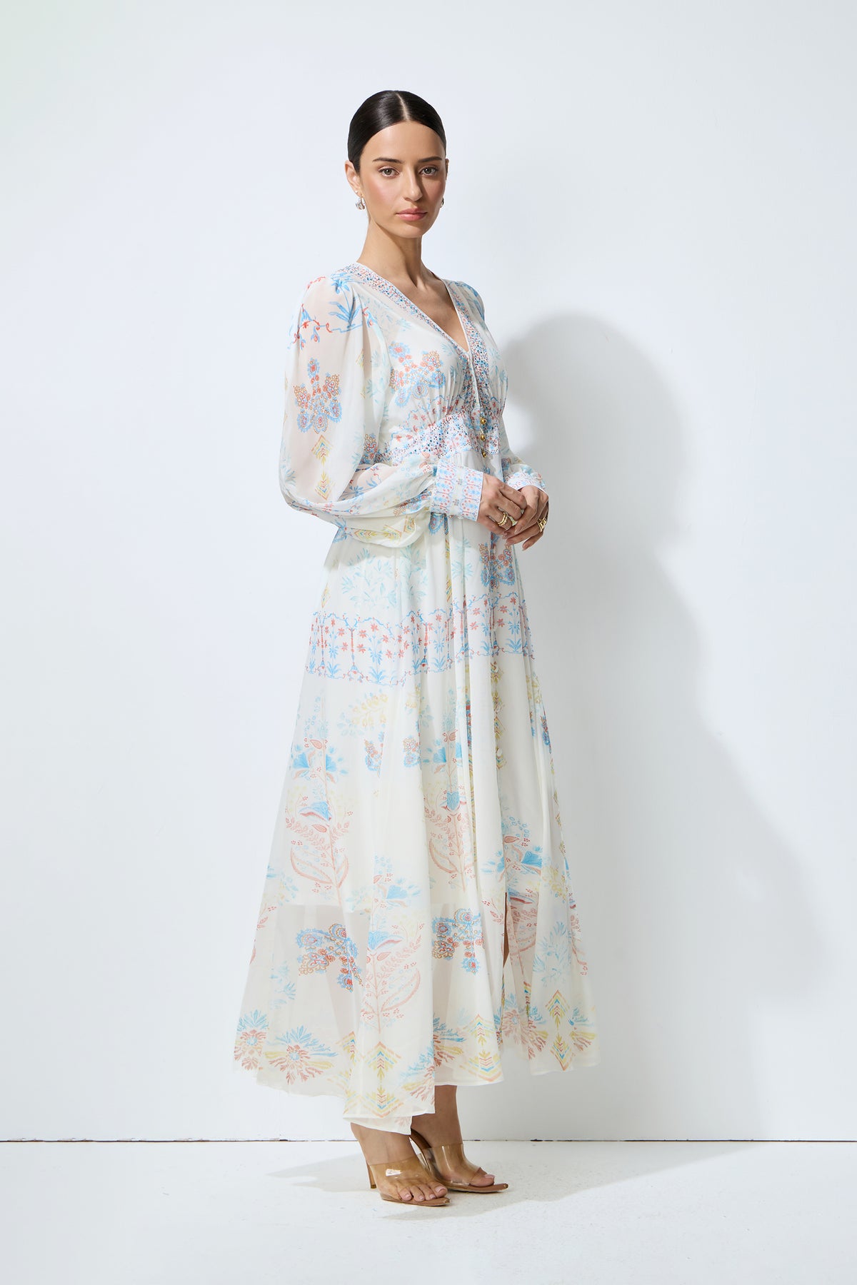 Morning Wanderer White Floral Print V-Neck Maxi Dress