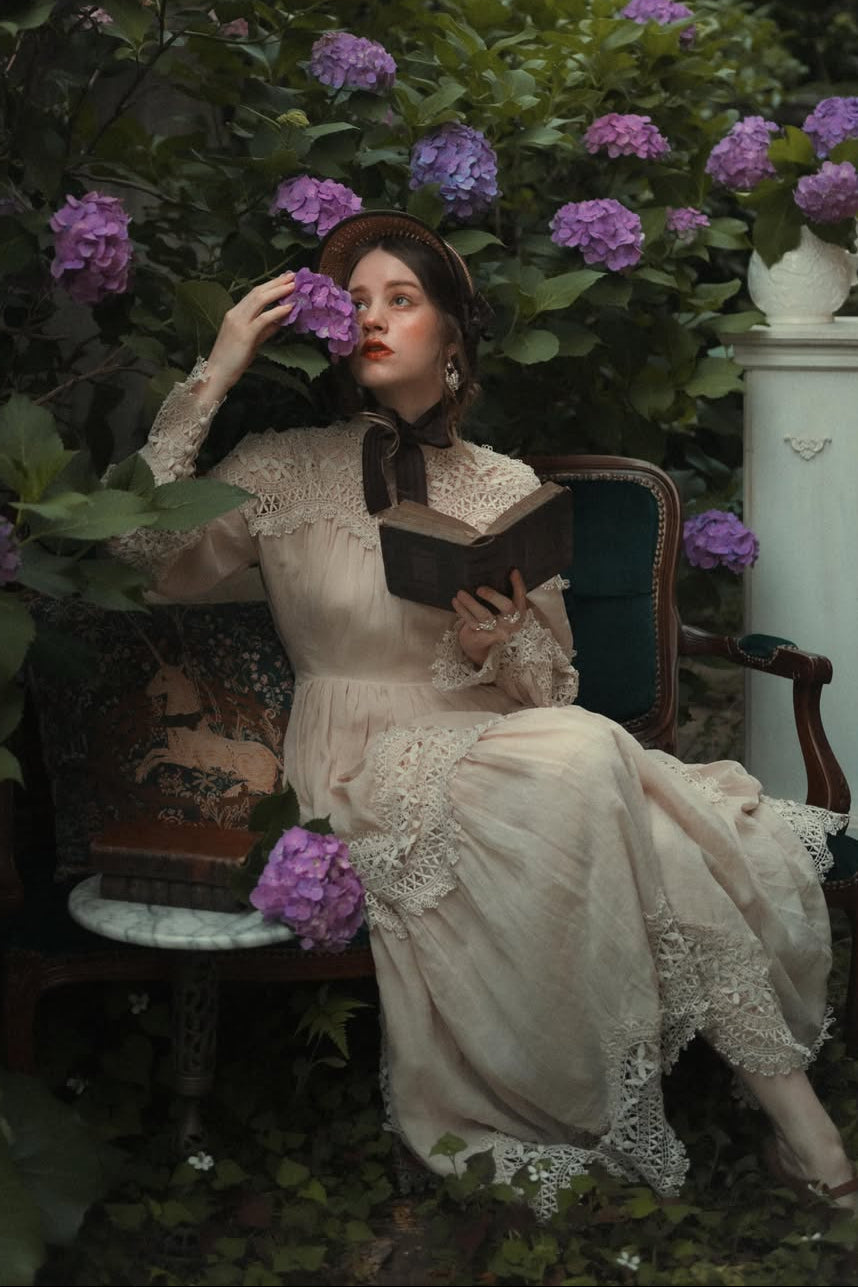 Pearlman 25 | Lace Linen Dress Gown