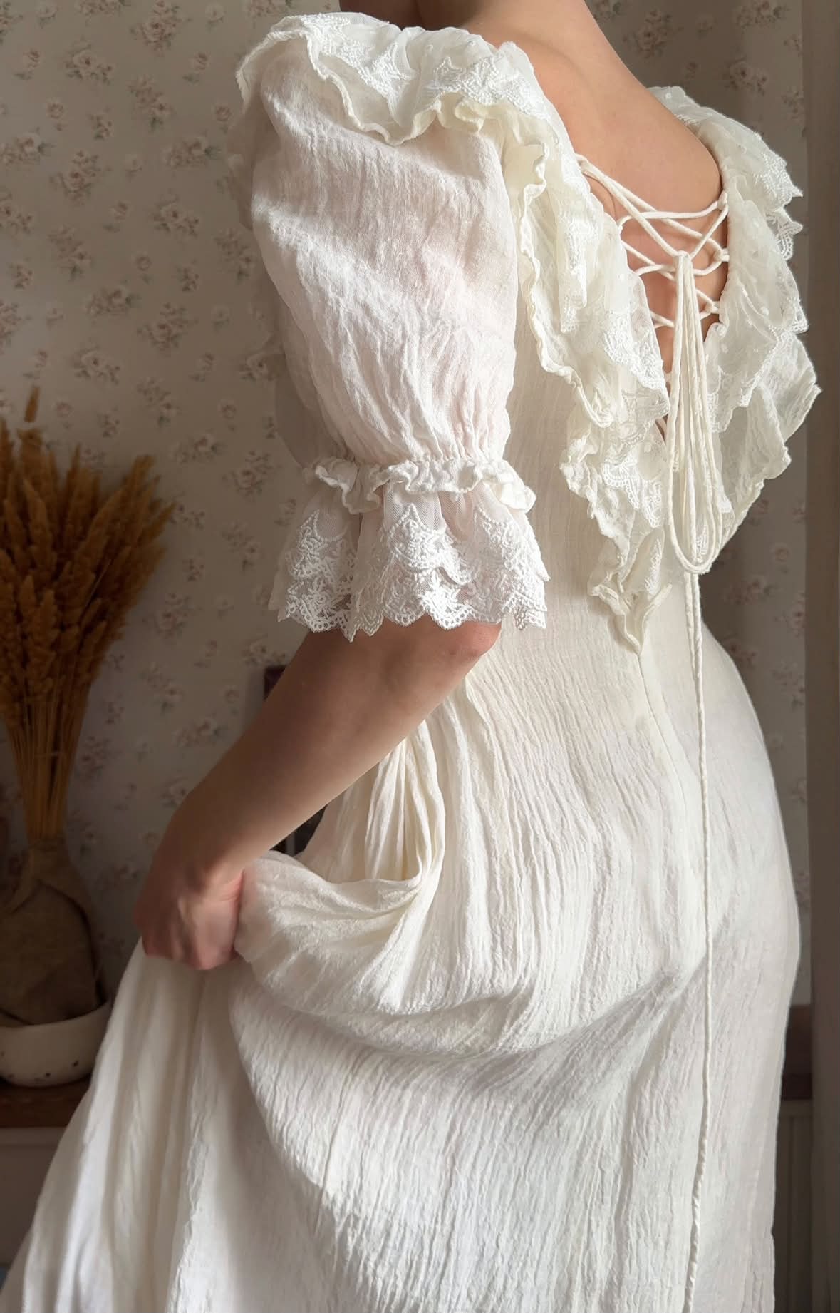 Elysia 15 | Lace-up linen flared dress
