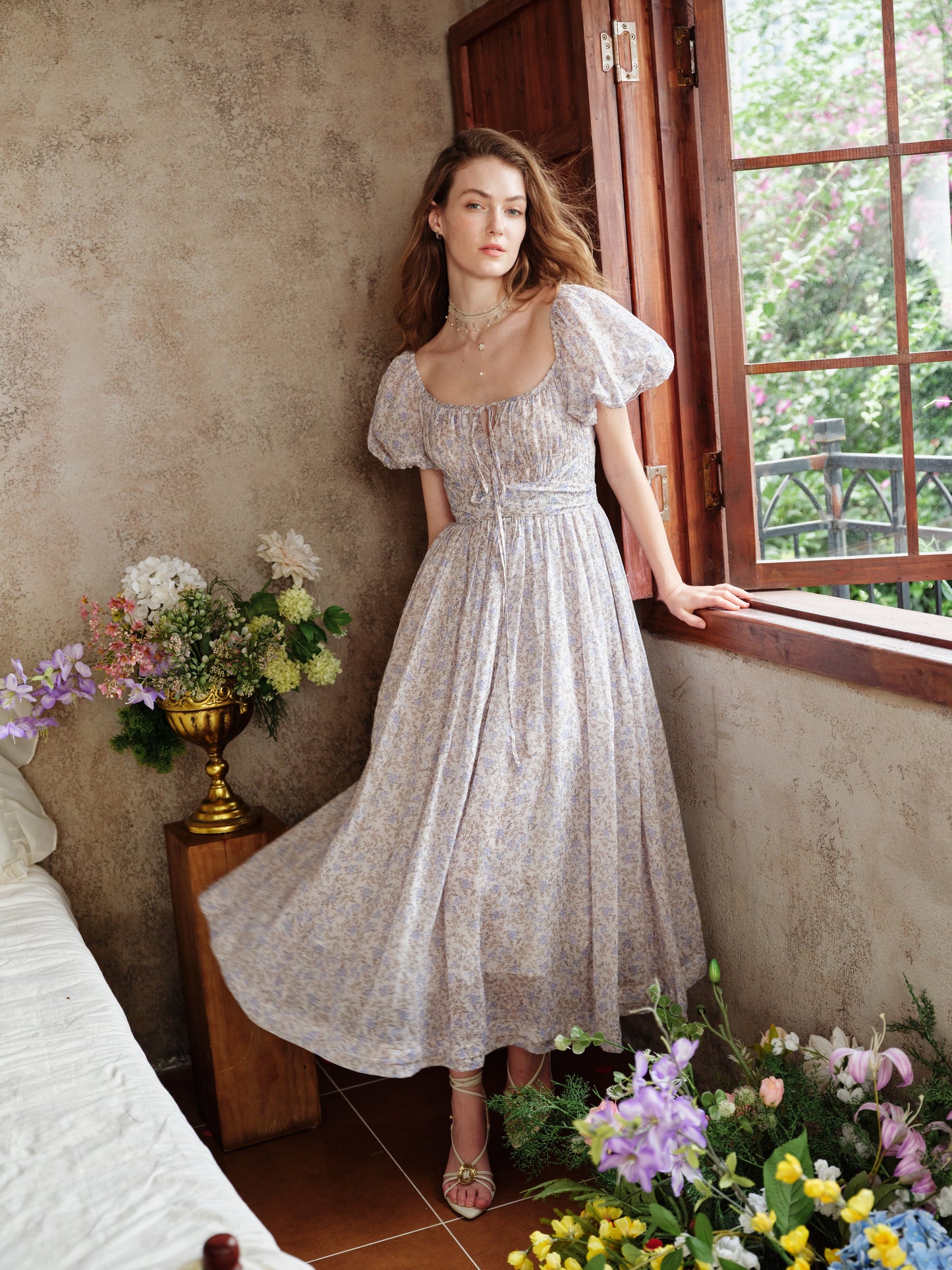 Alice 19 | Floral linen dress