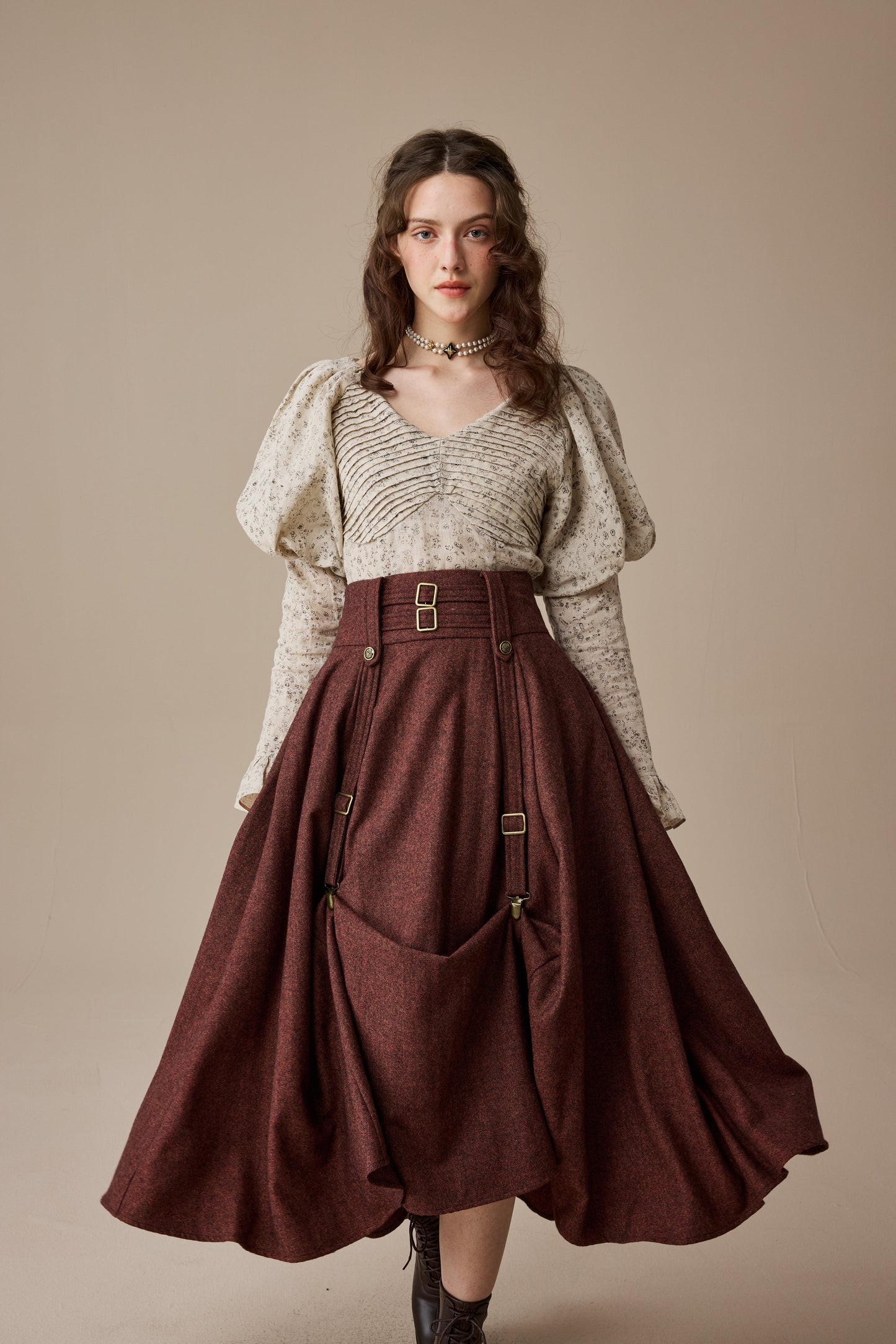 Cynthia 16 | Adjustable wool skirt