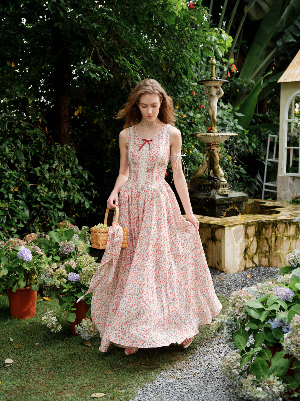 Vanille 18 | Jane’s Garden Dress