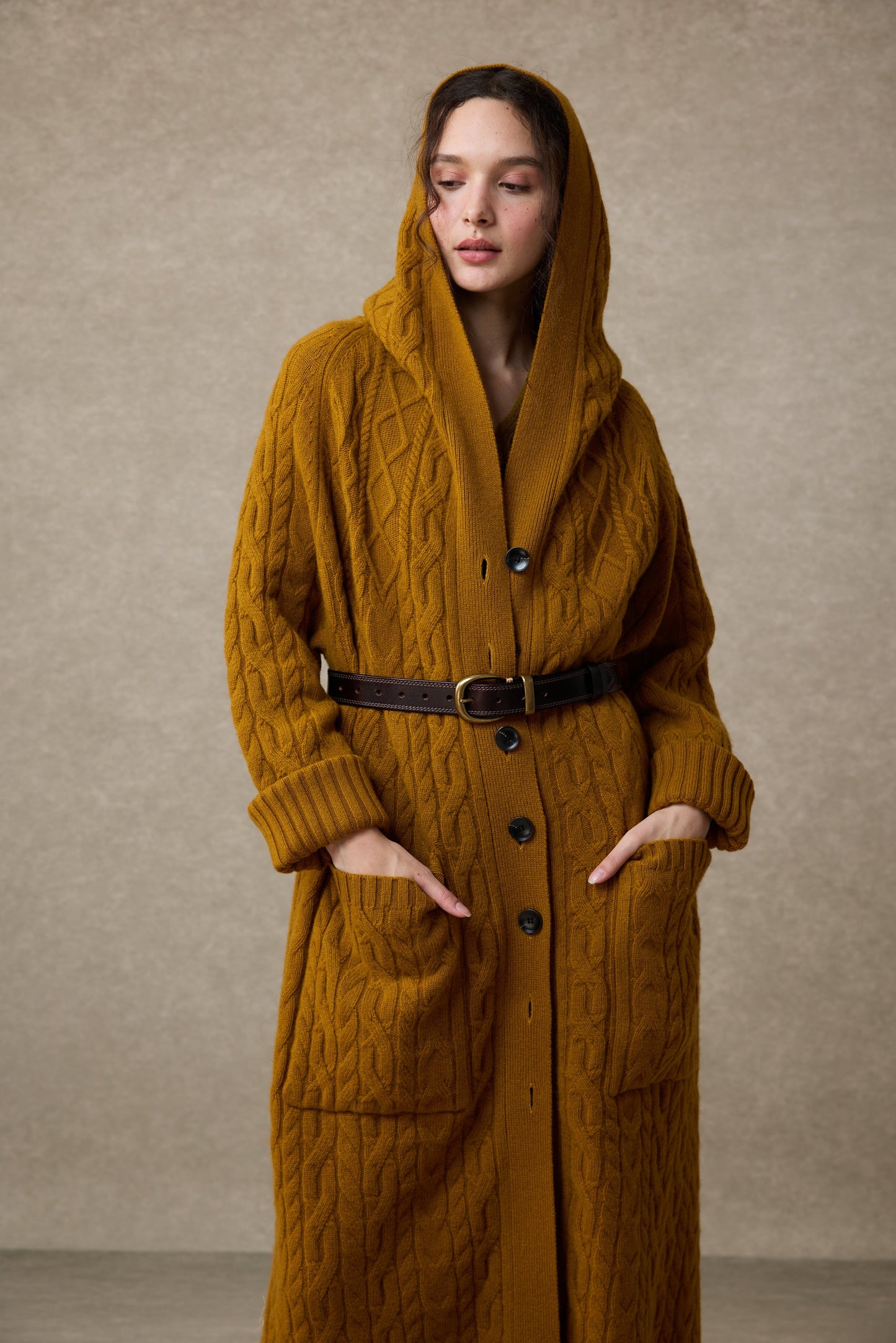 Hudson 15 | 100% wool hooded cardigan coat