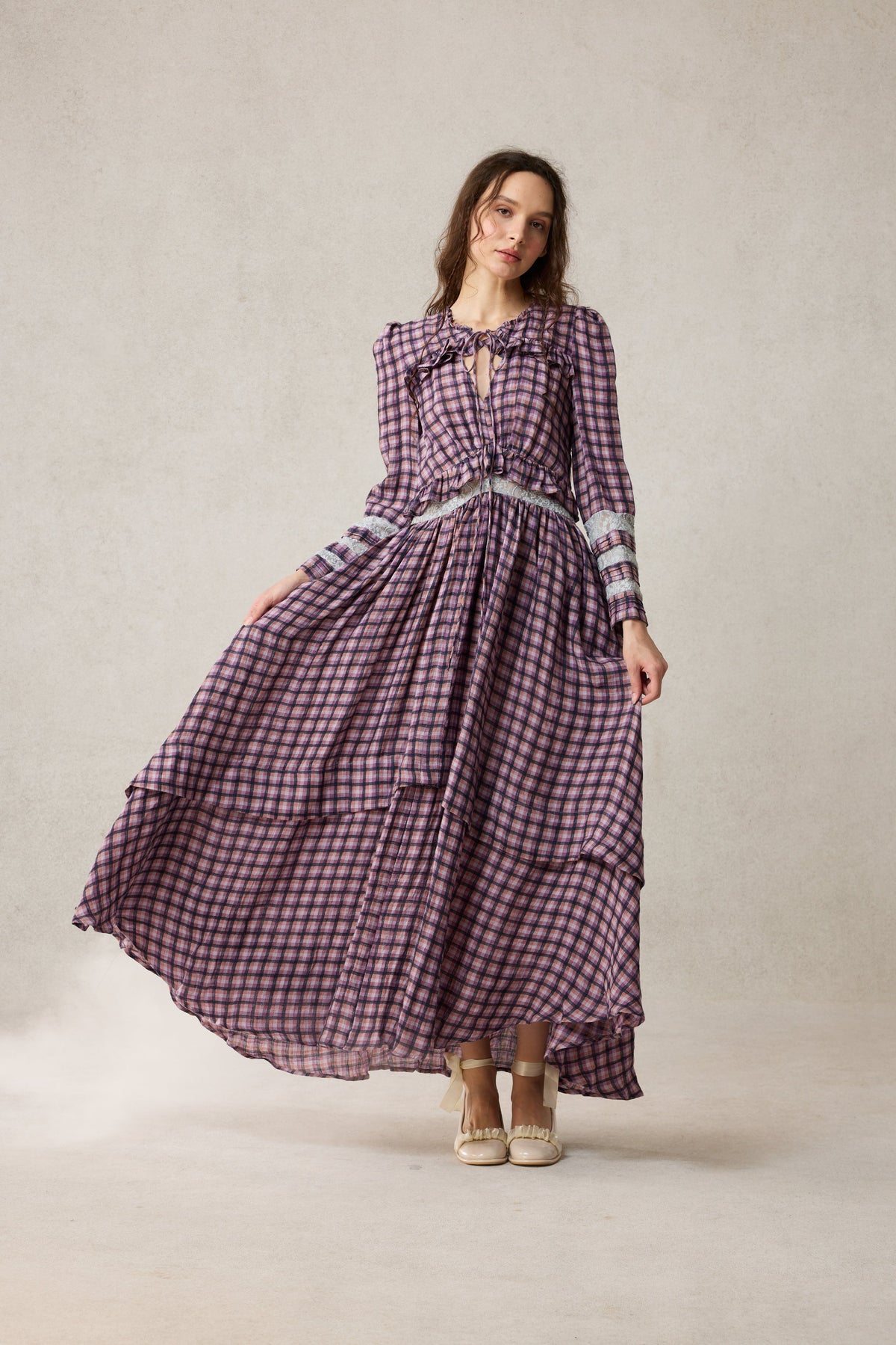 Rosewood 17 | Lace Linen Dress Gown