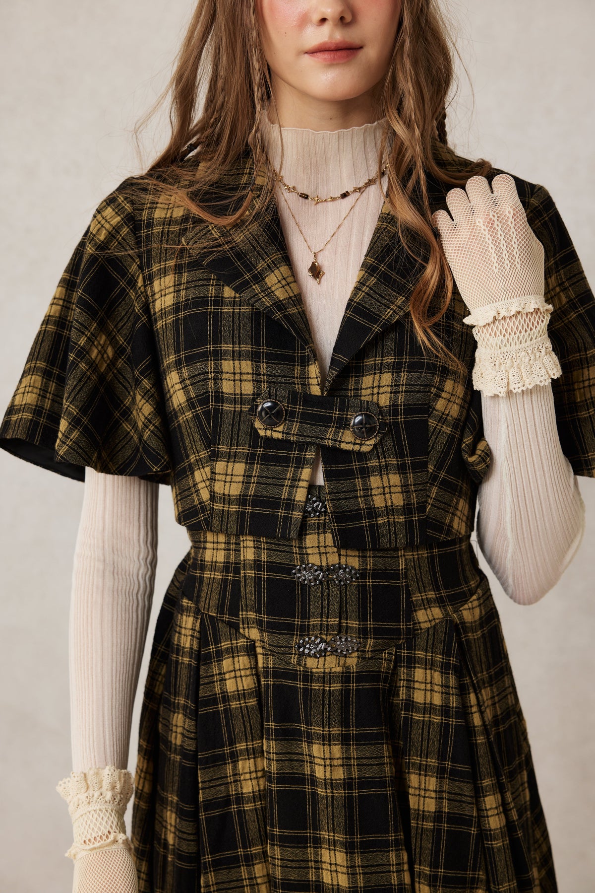 Clarise 22 |Retro Wool Skirt & Cape (2 pieces)