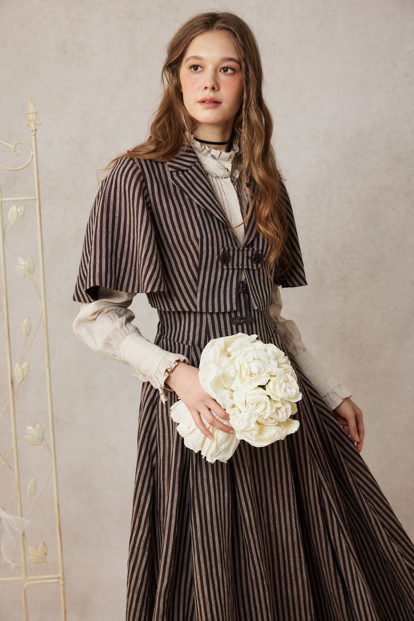 Clarise 22 |Retro Wool Skirt & Cape (2 pieces)