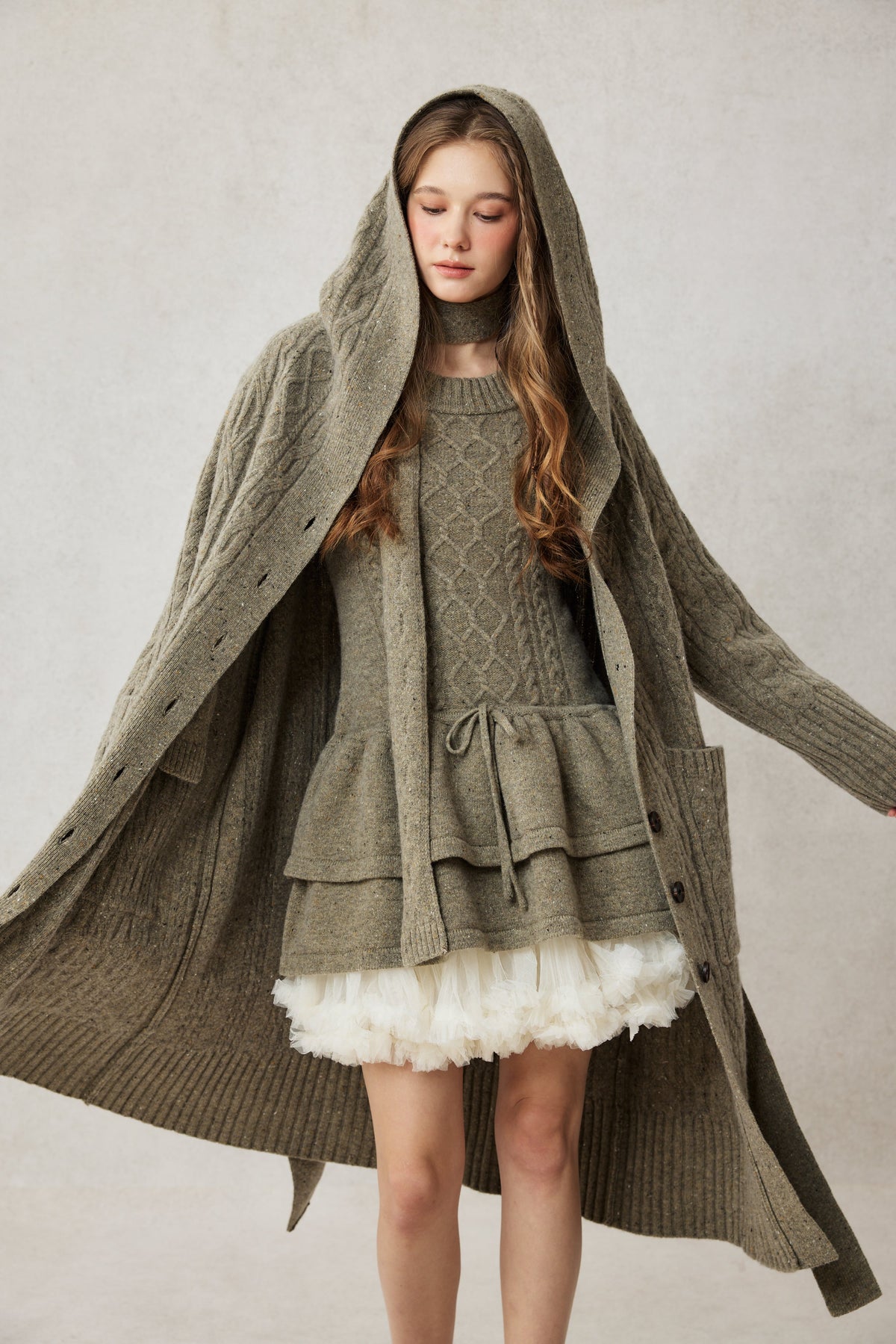 Hudson 15 | 100% wool hooded cardigan coat