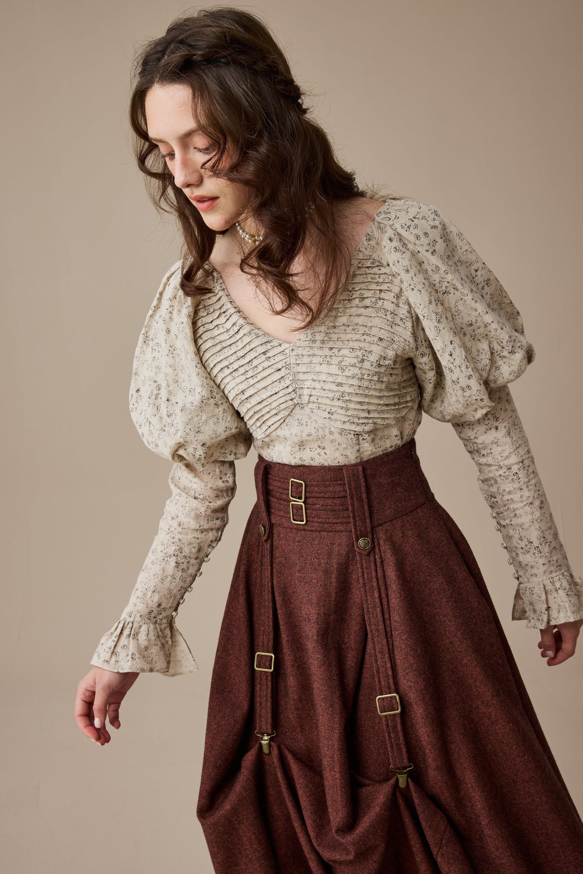 Cynthia 16 | Adjustable wool skirt