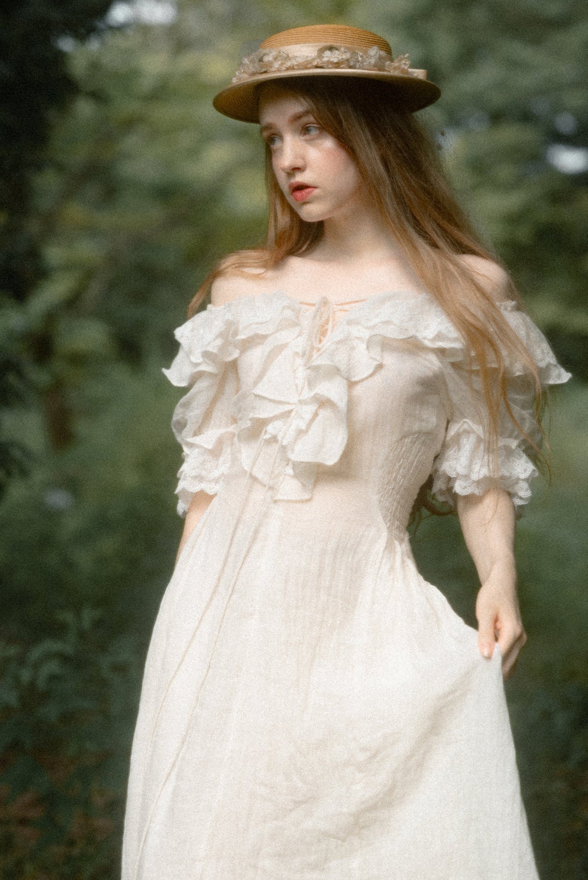 Elysia 15 | Lace-up linen flared dress