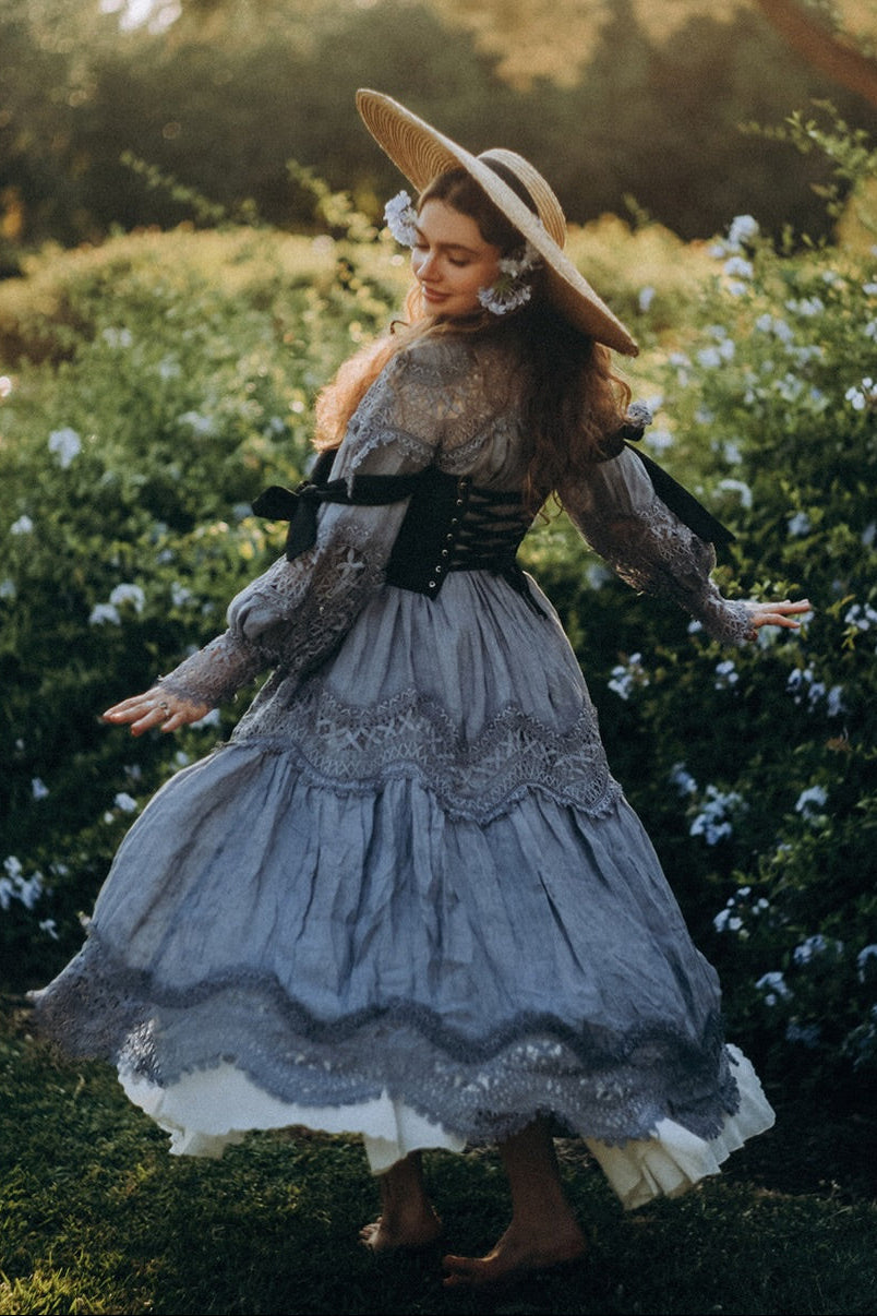 Pearlman 25 | Lace Linen Dress Gown