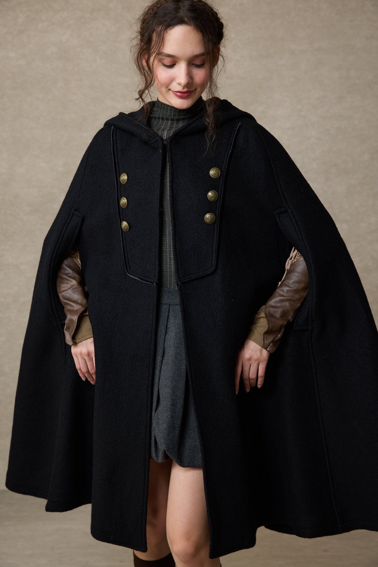 Briar 33 | 100% Wool Hooded Cape Coat