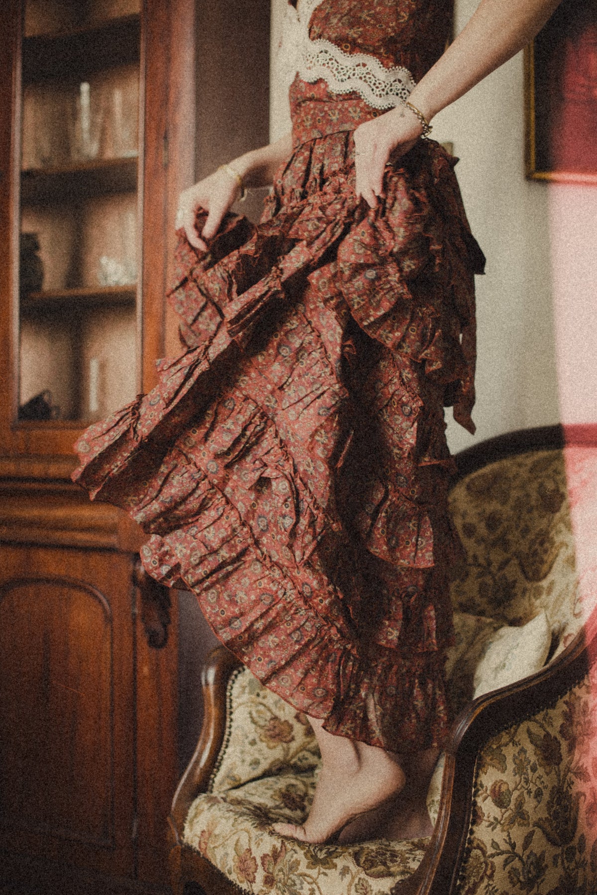 Nolita 28 |Lace & Linen Dress Gown （With Gift scarf)