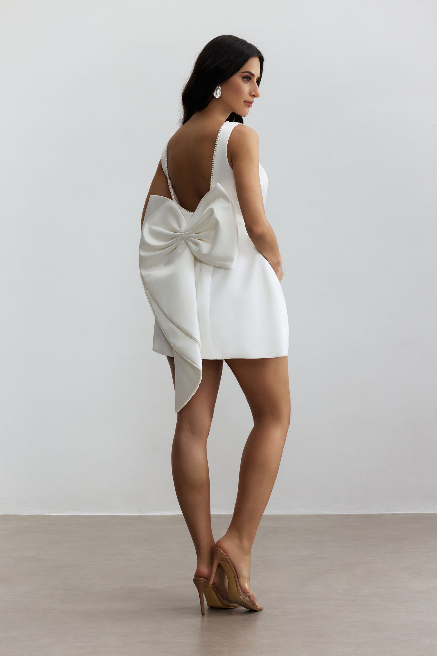 Cecila Bowknot Pearl Backless Mini Dress