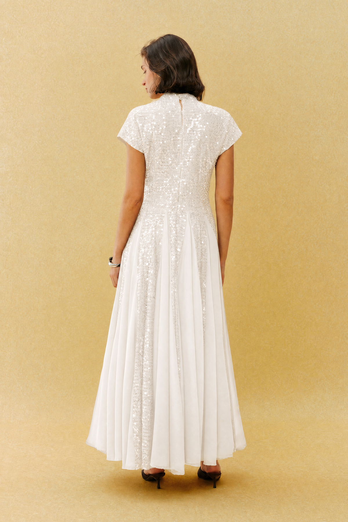 Just Enough White Sequin V Neck Cap Sleeve Maxi Dress