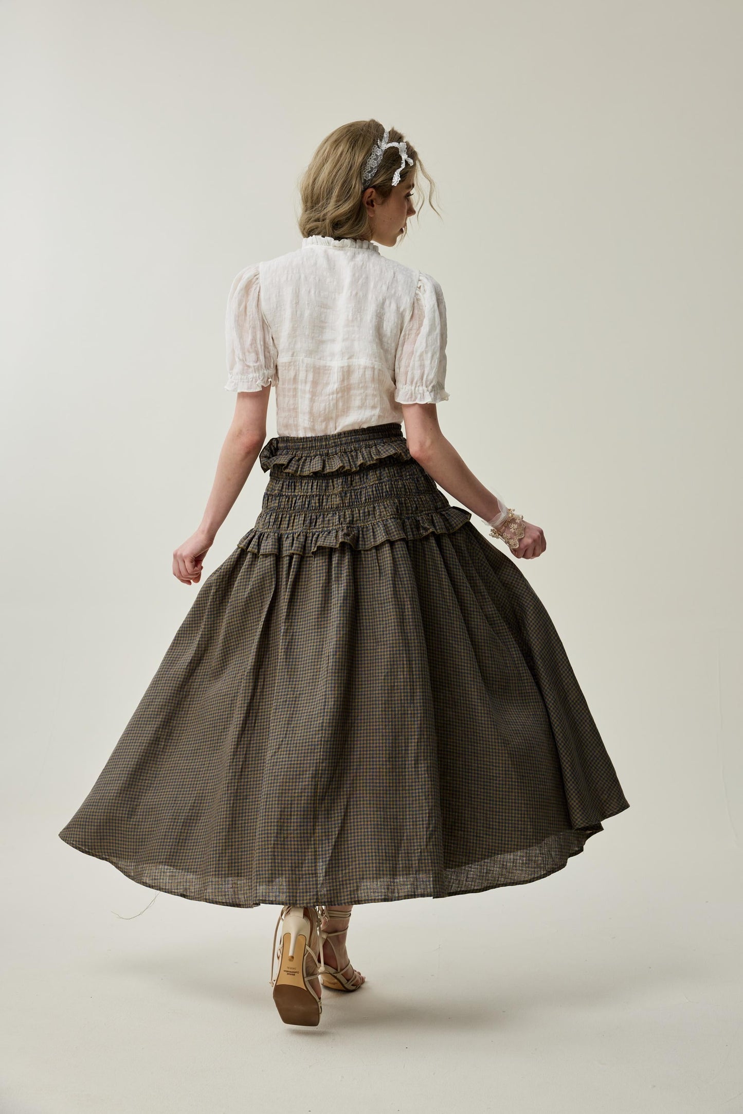 Wind 33 | Ruffled linen skirt